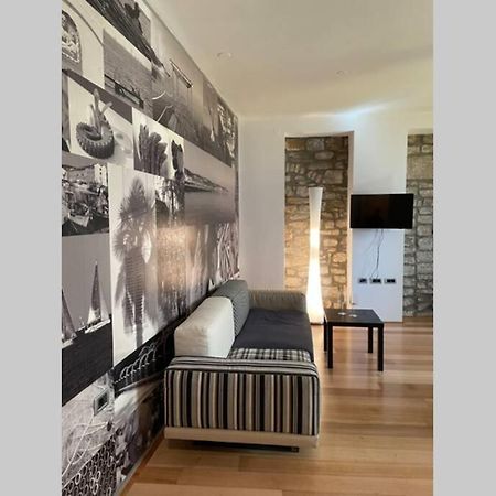 Stylish One Bedroom Apartment Near The Riva Izola Kültér fotó