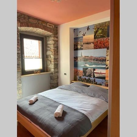 Stylish One Bedroom Apartment Near The Riva Izola Kültér fotó