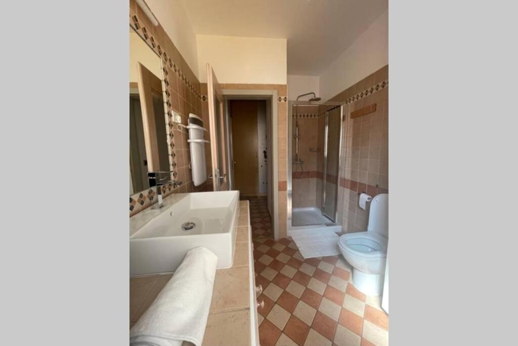 Stylish One Bedroom Apartment Near The Riva Izola Kültér fotó