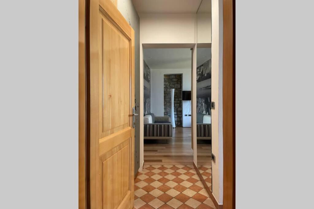 Stylish One Bedroom Apartment Near The Riva Izola Kültér fotó
